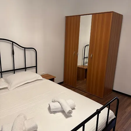 Crisomare Summerland Apartment